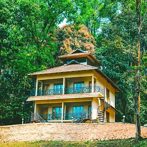 *** Resort Wild Forest India